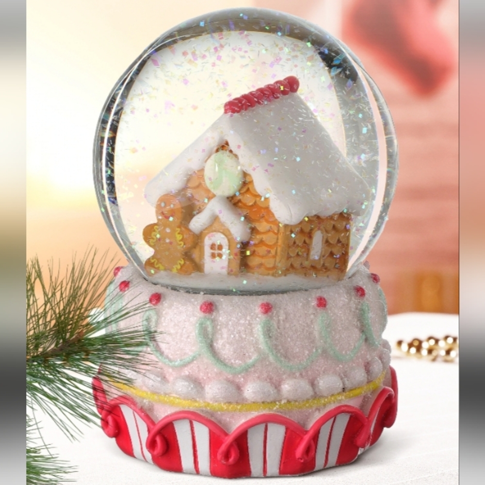 Gingerbread House Snow Globe Water Globe Pink Frosting Glittery Sparkly Cookie